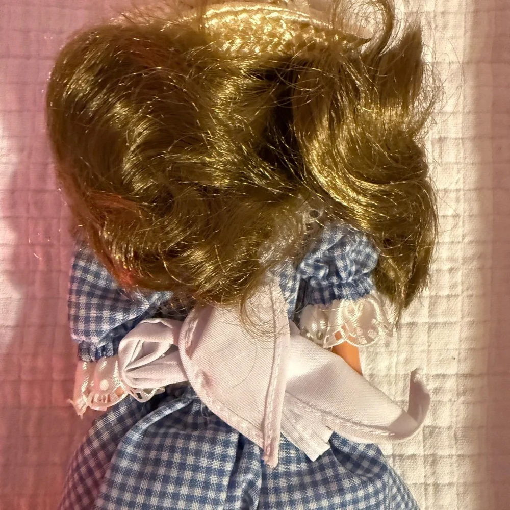 BARBIE LITTLE DEBBIE SNACKS - COLLECTOR EDITION SERIES 1 1992 DOLL OUTFIT HAT